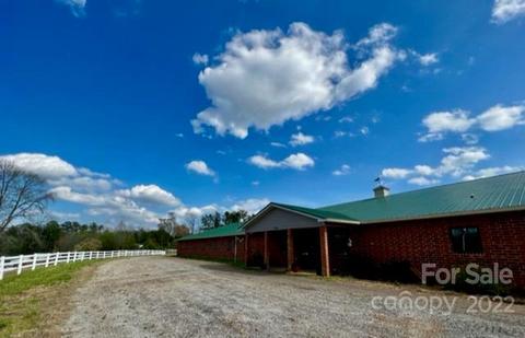 2998 Teague Town Rd, Taylorsville, NC 28681