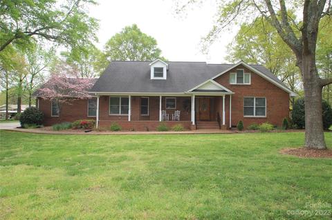 107 N Withrow Dr, Shelby, NC 28150