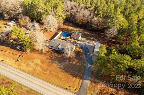 587 Grace Ave, Lancaster, SC 29720 photo 4