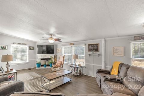 587 Grace Ave, Lancaster, SC 29720 photo 6