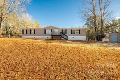 587 Grace Ave, Lancaster, SC 29720 photo 2