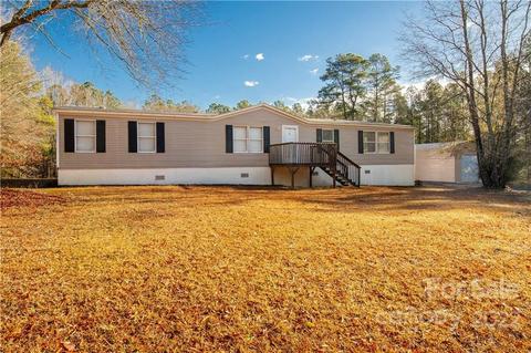 587 Grace Ave, Lancaster, SC 29720 photo 1