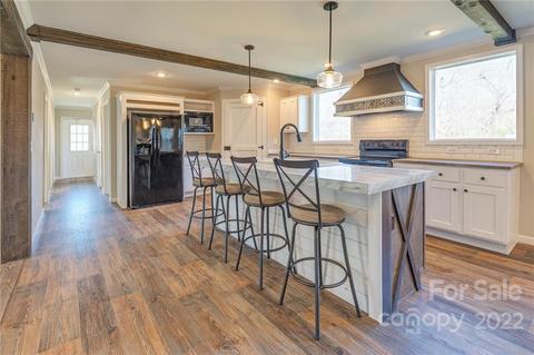 26 Jake Rd, Clyde, NC 28721 photo 6