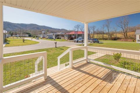 26 Jake Rd, Clyde, NC 28721 photo 24