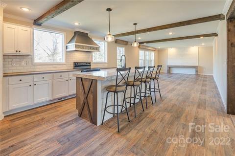 26 Jake Rd, Clyde, NC 28721 photo 5