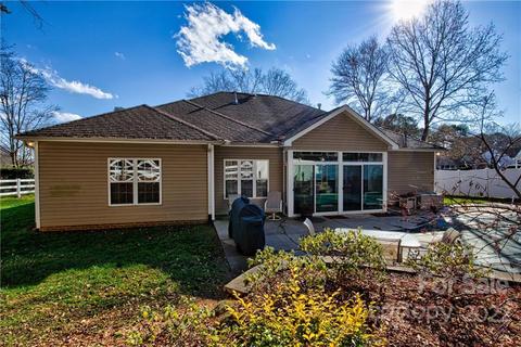 7509 Sedgebrook Dr, Stanley, NC 28164 photo 22