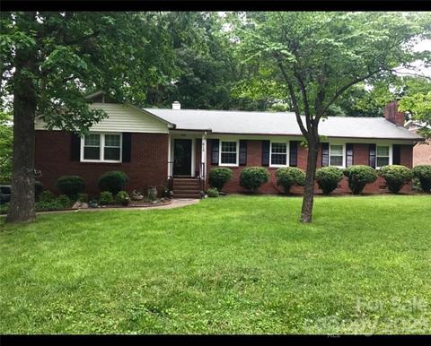 612 2nd Ave NE, Conover, NC 28613 photo 2