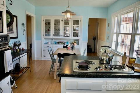 612 2nd Ave NE, Conover, NC 28613 photo 9