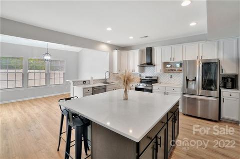 10916 Kingsview Dr, Davidson, NC 28036 photo 17