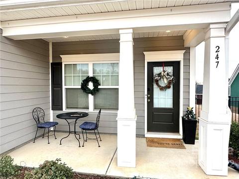 247 Hamrick Rd, Cramerton, NC 28032 photo 2