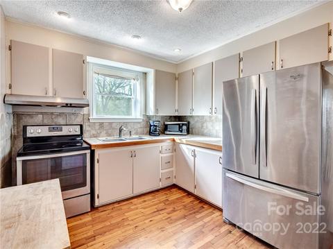 402 Laurel Ct, Lancaster, SC 29720 photo 2