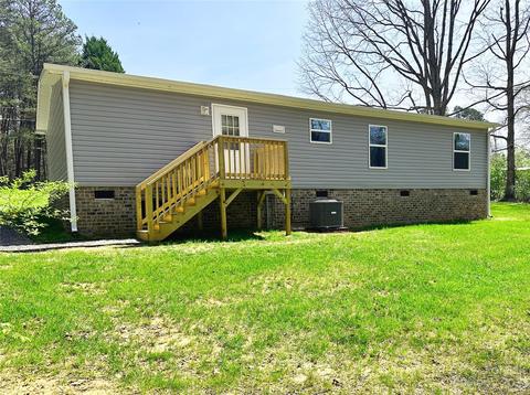 8895 Spring Meadow Dr, Hickory, NC 28601 photo 7