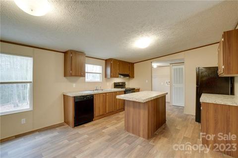 8895 Spring Meadow Dr, Hickory, NC 28601 photo 15