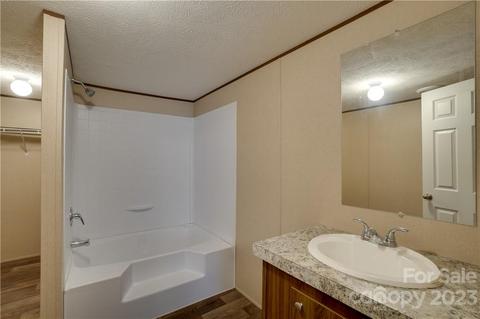8895 Spring Meadow Dr, Hickory, NC 28601 photo 20