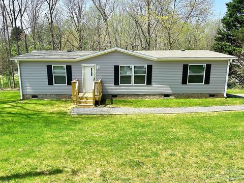 8895 Spring Meadow Dr, Hickory, NC 28601 photo 2