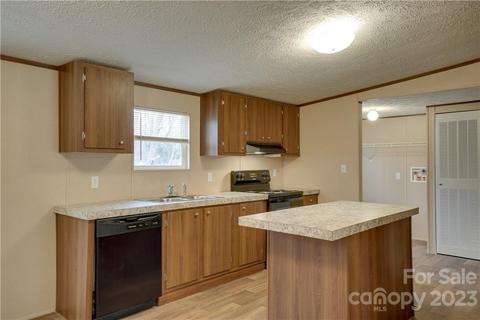 8895 Spring Meadow Dr, Hickory, NC 28601 photo 16