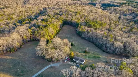 9504 Van Wyck Rd, Lancaster, SC 29720 photo 2