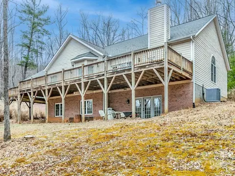 45 Baton Ln, Asheville, NC 28803