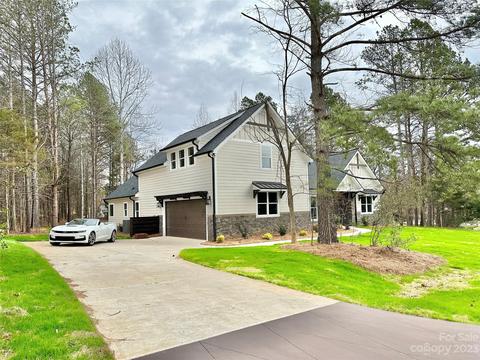 134 Arrow Point Ln, Davidson, NC 28036 photo 4
