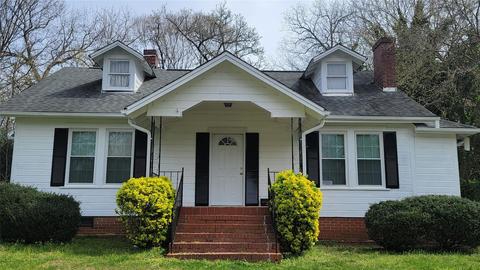 8 Smith St, York, SC 29745