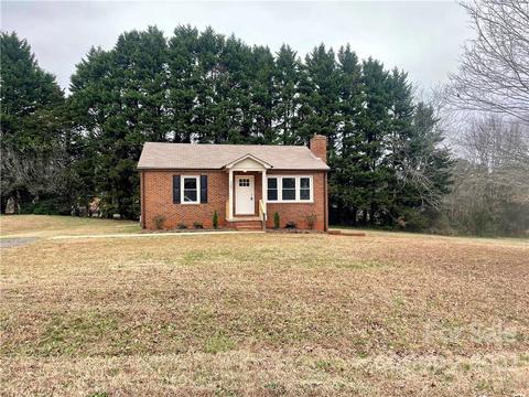 5481 Tryon St, Conover, NC 28613 photo 1