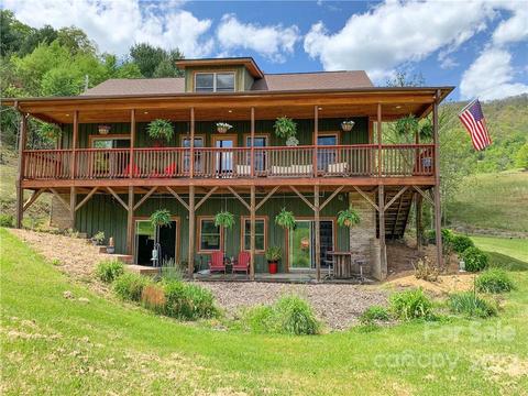 879 Lost Cove Rd, Clyde, NC 28721