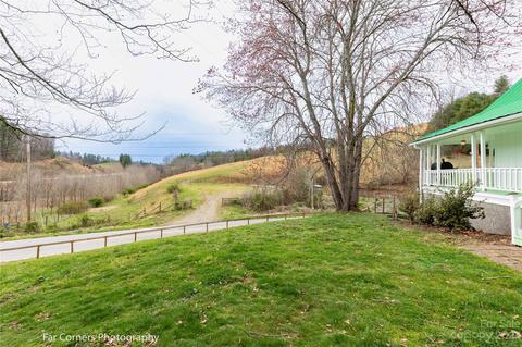 64 Upper Bailey Branch Rd, Mars Hill, NC 28754 photo 2
