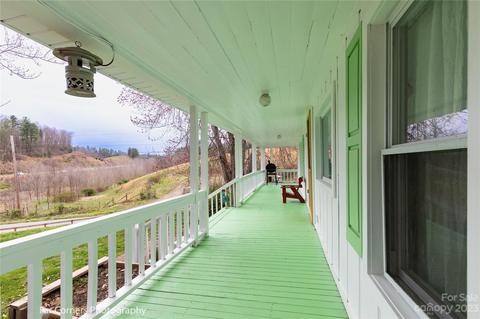 64 Upper Bailey Branch Rd, Mars Hill, NC 28754 photo 3