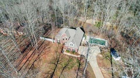 121 Windsor Greene Dr, Monroe, NC 28110 photo 2