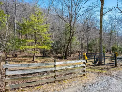 Long Branch Road, Swannanoa, NC 28778