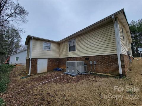 231 Bud Black Rd, Crouse, NC 28033 photo 15
