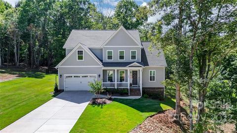 123 Riverstone Dr, Davidson, NC 28036 photo 1