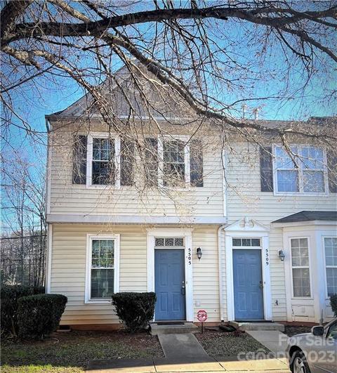 5505 Seths Dr, Charlotte, NC 28269