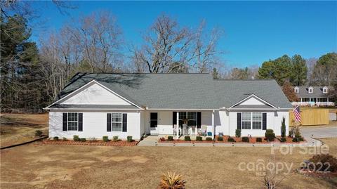 5131 Sedgefield Dr, Lancaster, SC 29720 photo 1