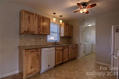 75 Resada Dr, Brevard, NC 28712 photo 13