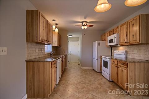 75 Resada Dr, Brevard, NC 28712 photo 12