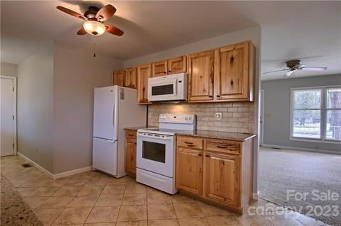75 Resada Dr, Brevard, NC 28712 photo 11