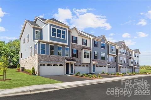 2057 Dornoch Rd #1022D, Tega Cay, SC 29708