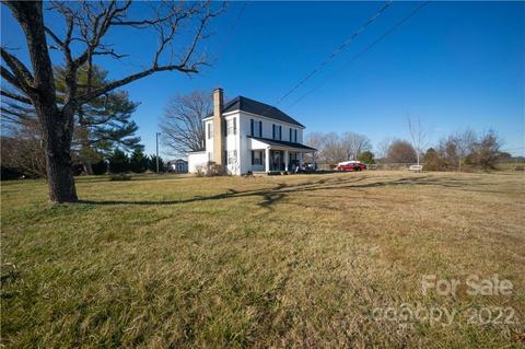 881 Tabor Rd, Olin, NC 28660 photo 3