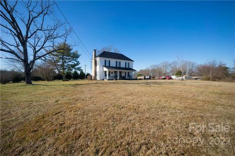 881 Tabor Rd, Olin, NC 28660 photo 2