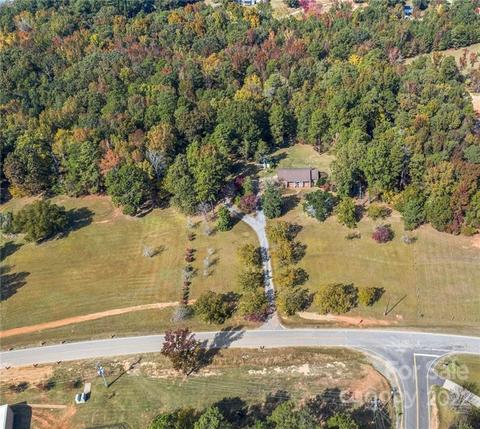 4289 Tabernacle Rd, Lancaster, SC 29720 photo 1