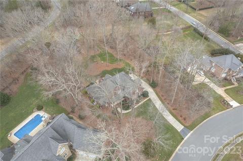 6341 Fox Chase Dr, Davidson, NC 28036 photo 5