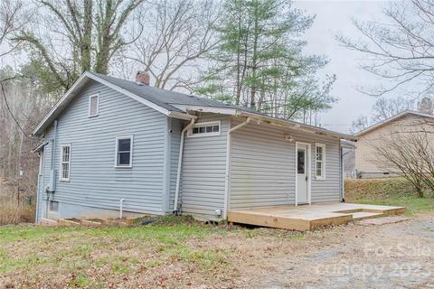 30 Stevens St, Tryon, NC 28782 photo 3