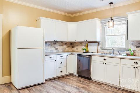 30 Stevens St, Tryon, NC 28782 photo 14