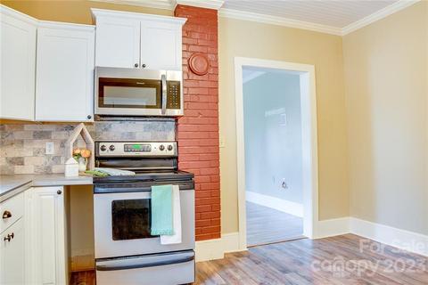 30 Stevens St, Tryon, NC 28782 photo 9