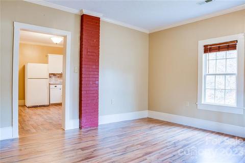 30 Stevens St, Tryon, NC 28782 photo 8