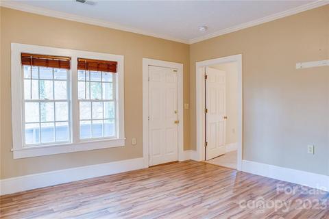 30 Stevens St, Tryon, NC 28782 photo 7