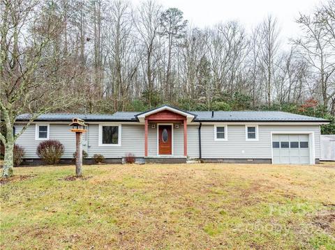 16 Jaffe Rd, Rosman, NC 28772