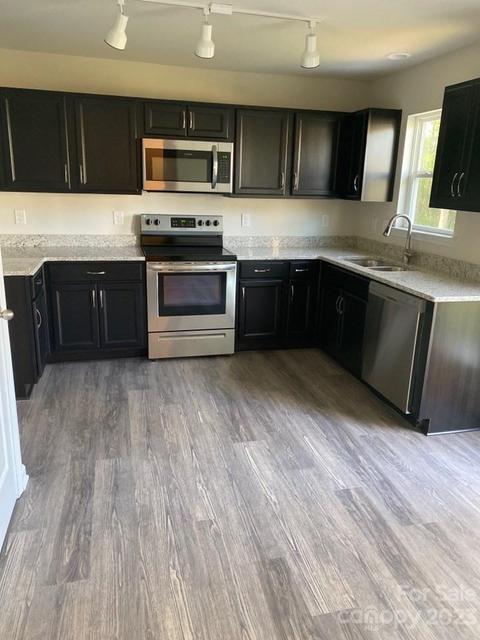 102 S Gregory St, Lancaster, SC 29720 photo 2