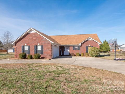 3107 Mcgee Ln, Monroe, NC 28110 photo 1